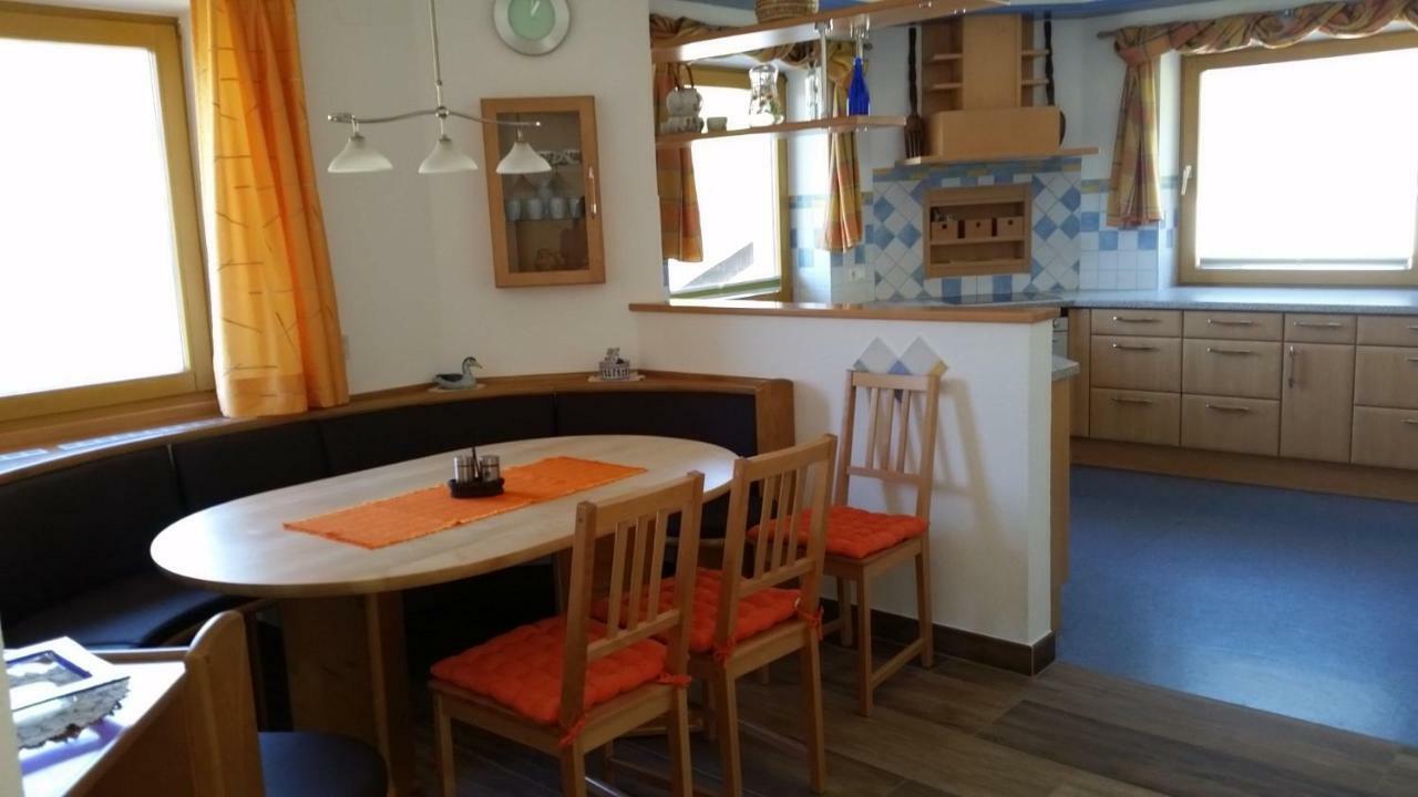 Ferienhaus Karin Брук-ан-дер-Гросглокнерштрасе Екстер'єр фото