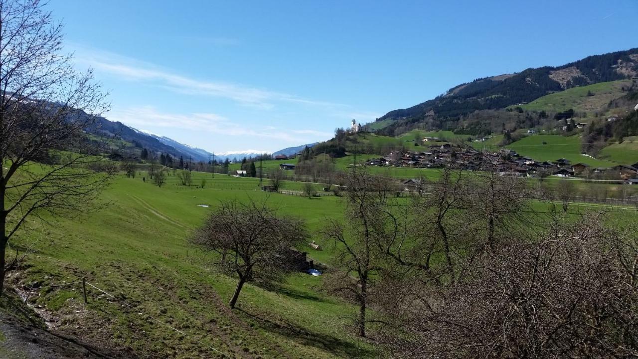 Ferienhaus Karin Брук-ан-дер-Гросглокнерштрасе Екстер'єр фото