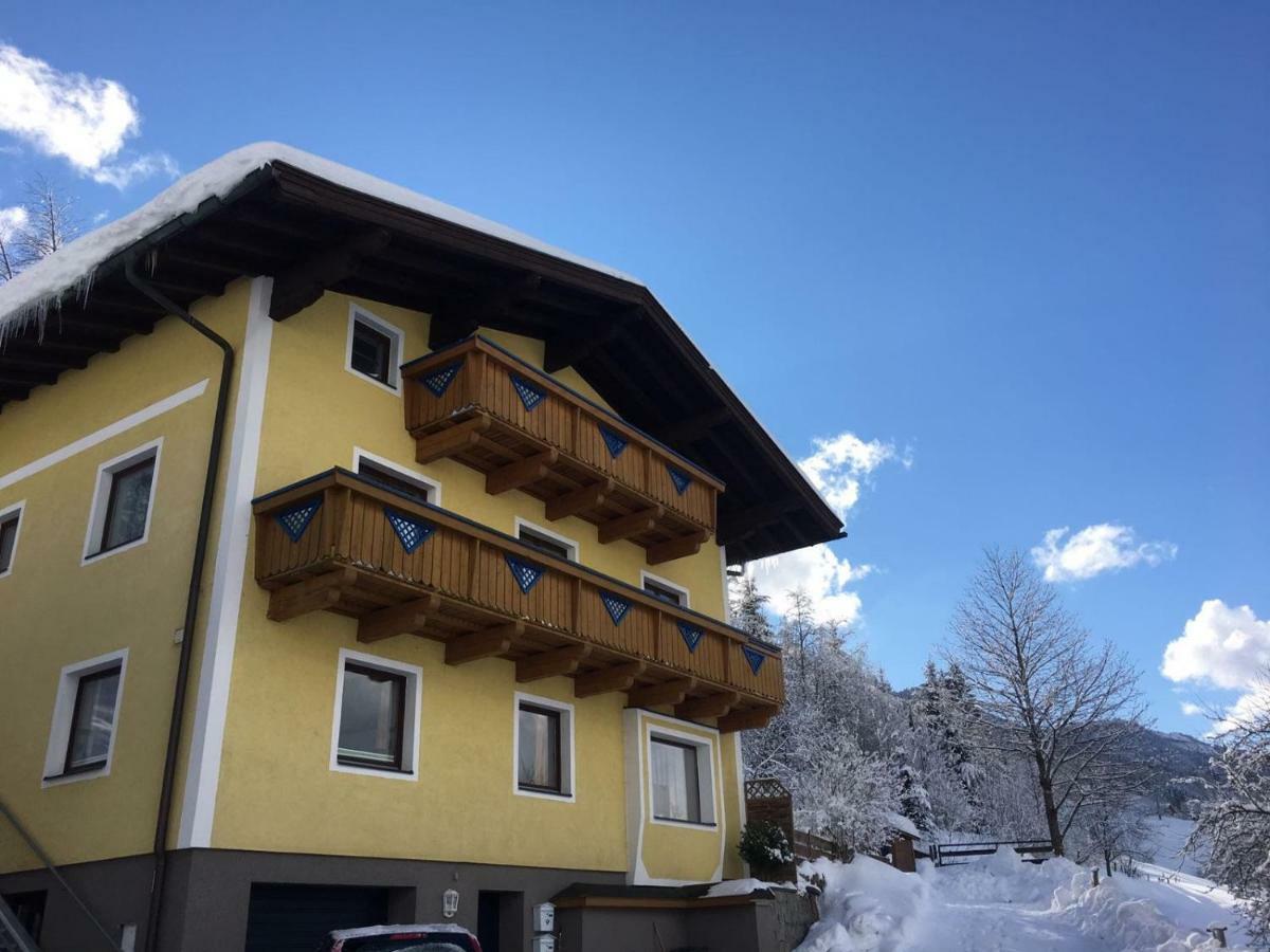 Ferienhaus Karin Брук-ан-дер-Гросглокнерштрасе Екстер'єр фото